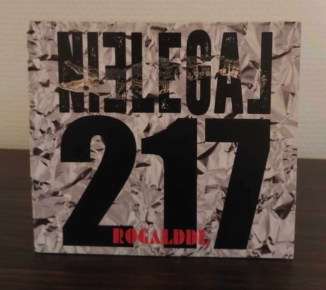 Nielegal 217